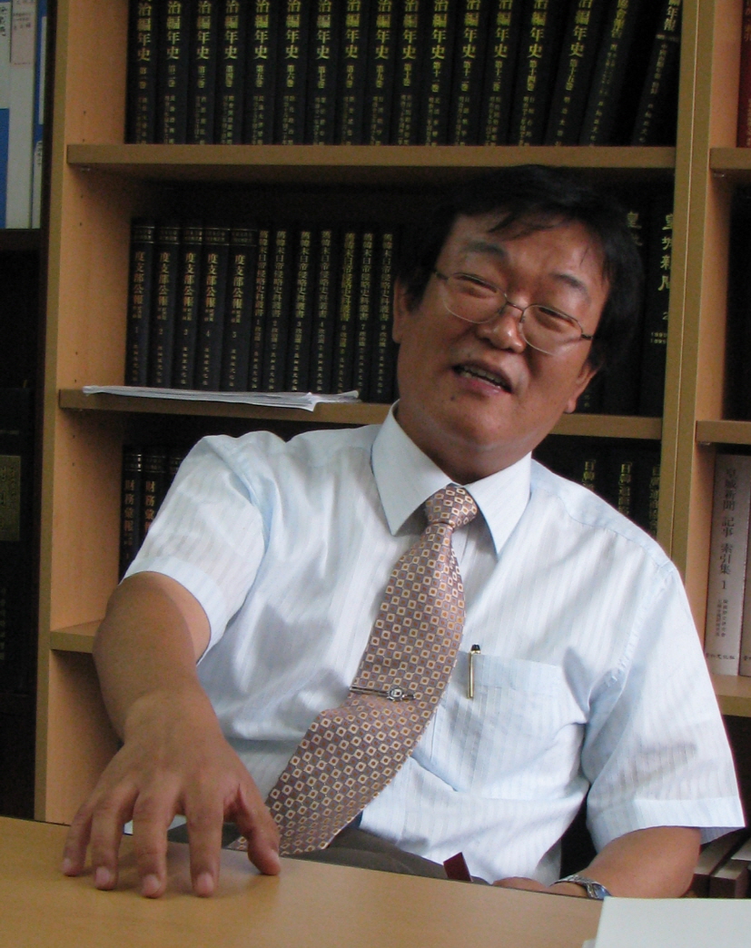 ‘서울은 깊다’의 저자 전우용 교수는 서울시 당국이 일방적으로 주도하는 각종 개발사업에 비판적인 시각을 피력했다.